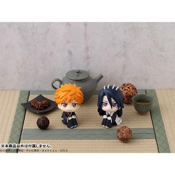 Lookup series Anime Figure Bleach Kurosaki Ichigo and Kuchiki Rukia figures on tatami with japanese decoration