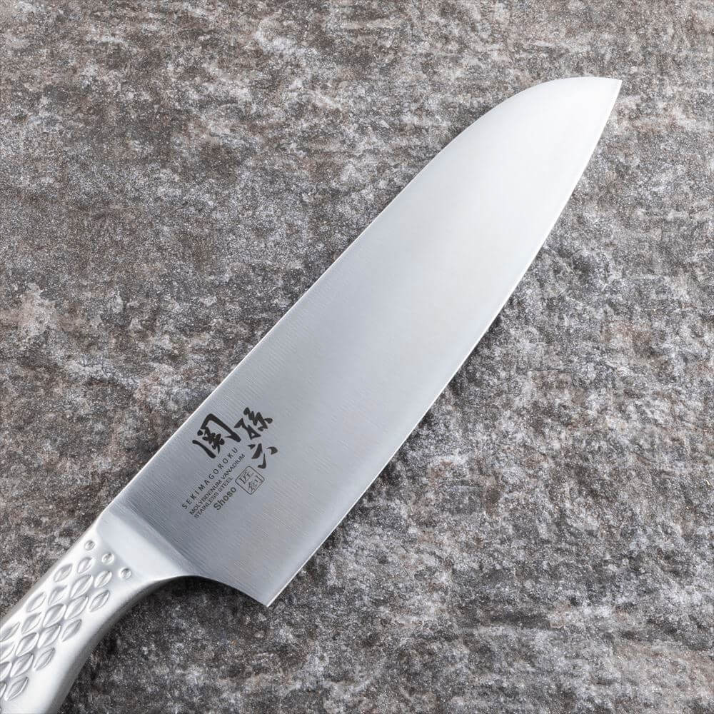 KAI Sekimagoroku Shousou All-Stainless Steel Santoku 165mm Kitchen Knife zoom in blade