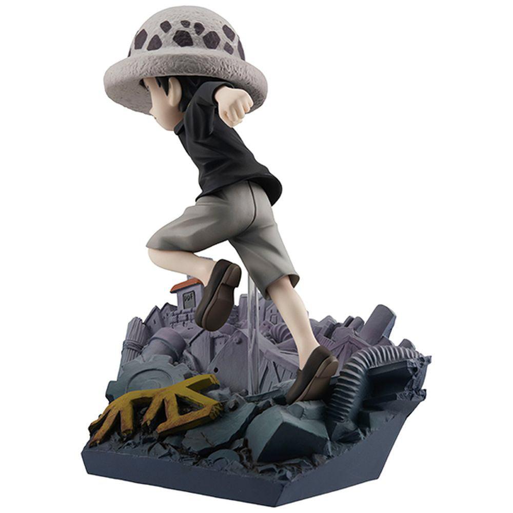 G.E.M Series RUN! RUN! RUN! One Piece Figure: Trafalgar Law back